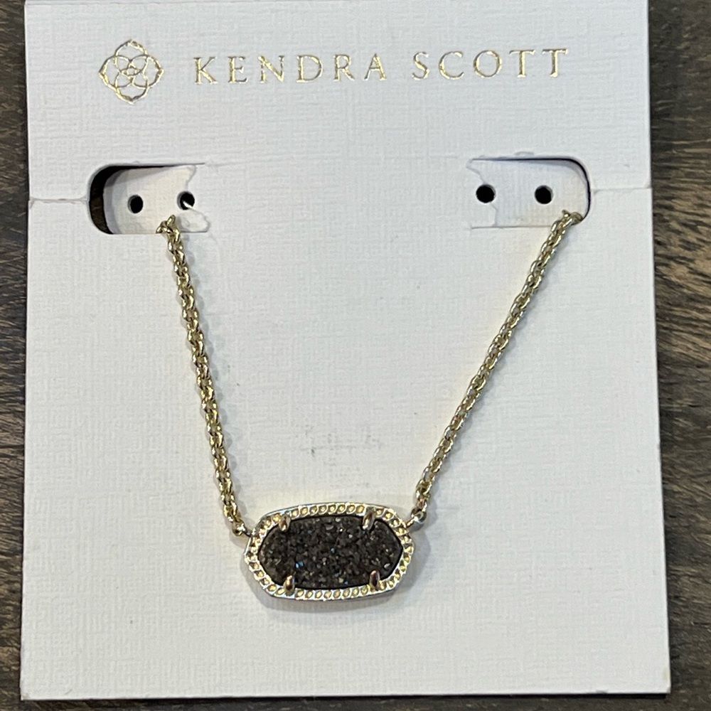 🎉 HP 🎉 Kendra Scott Silver Pendant Drusy Necklace